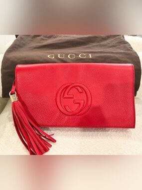 Gucci GG Soho Clutch in Red Leather Clutch